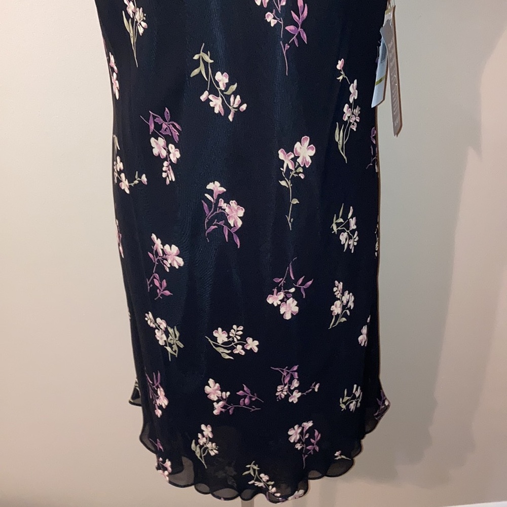 Women’s sleeveless floral dress - Picture 3 of 8